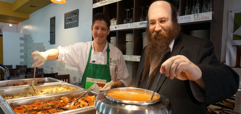 masbia-new-york-s-only-kosher-soup-kitchen-celebrates-thanksgiving