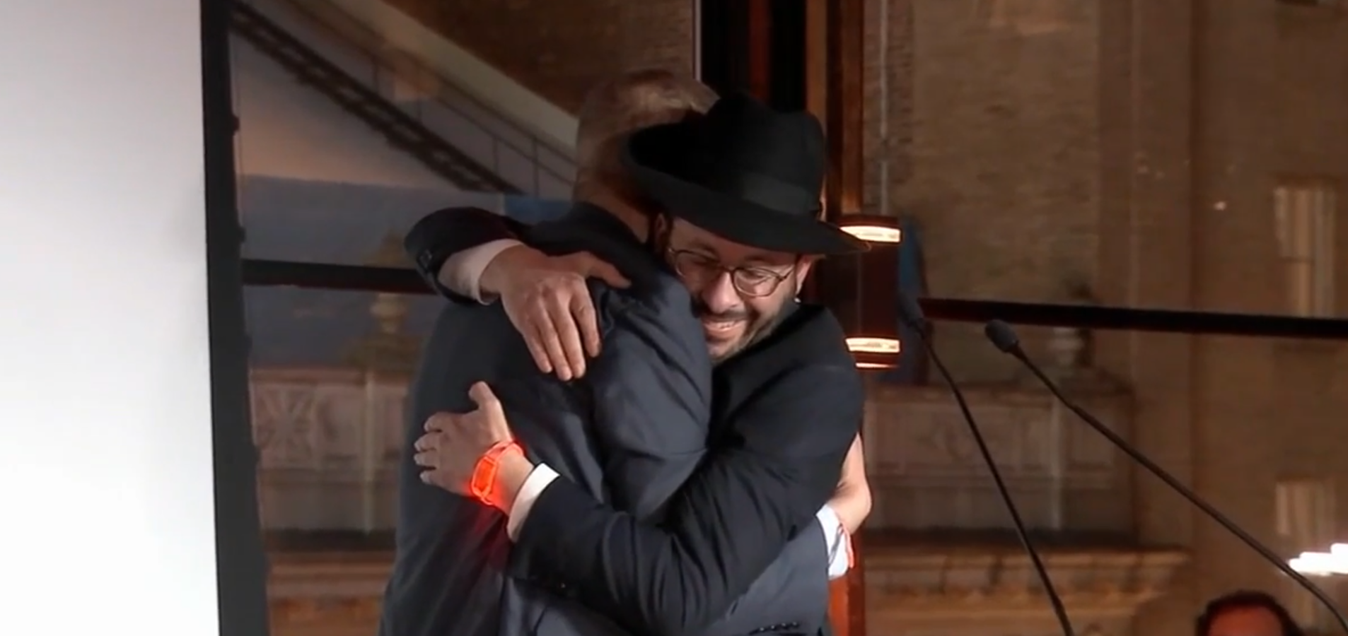 Lakewood Father of Eight Gives Bone Marrow to Stranger & Other Orthodox Jews in the News